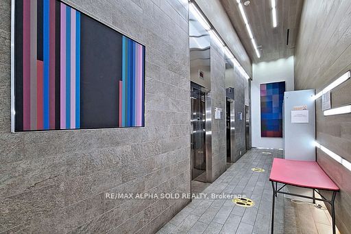 101 Peter Street 3710