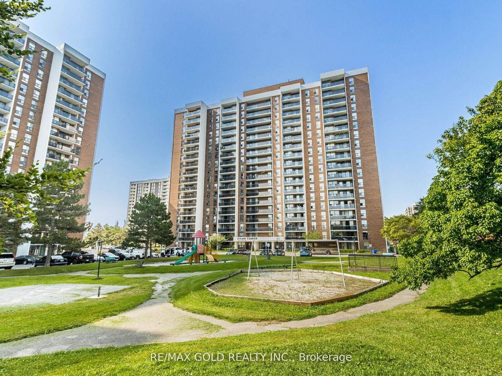 Photo of 17 Knightsbridge Road #1010, Brampton, ON L6T 3X9 (MLS # W12935286)