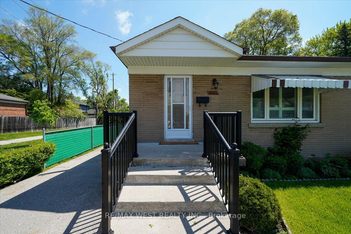 1135 Islington Avenue