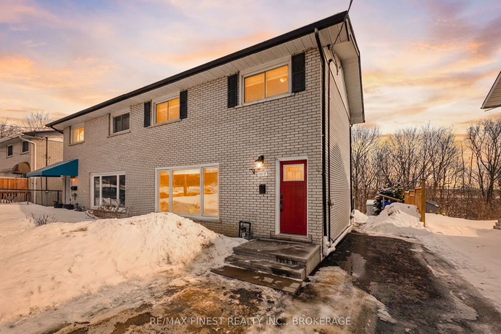 Photo of 1479 Montreal Street, Kingston, ON K7K 3L8 (MLS # X12816888)