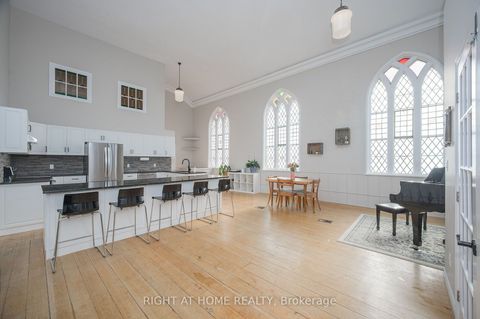 3318 Dundas Street Burlington ON L7P 0S8