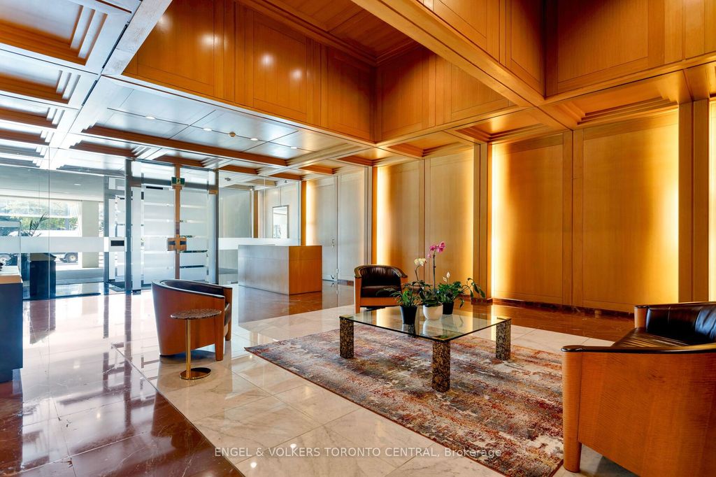 Photo of 460 Queens Quay Way W #803E, Toronto, ON M5V 2Y5 (MLS # C12447719)