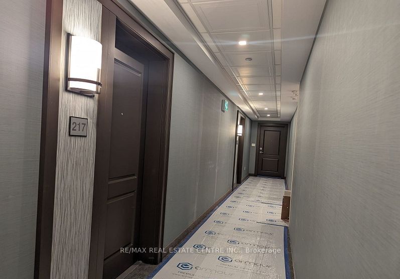 470 Dundas Street E 217