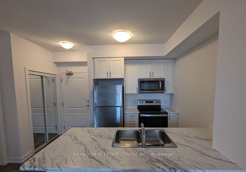 470 Dundas Street E 217