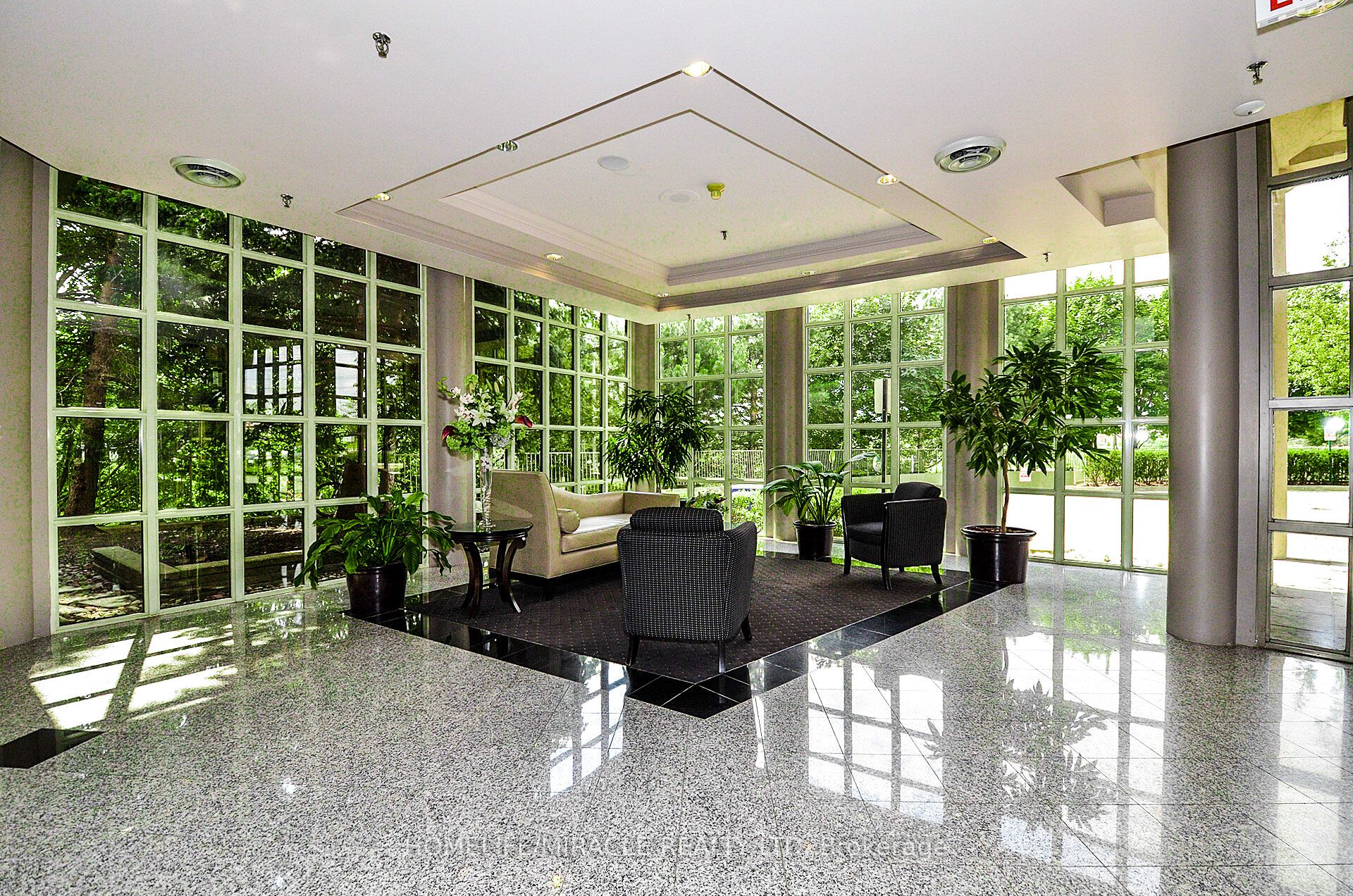 50 Eglinton Avenue W 2107