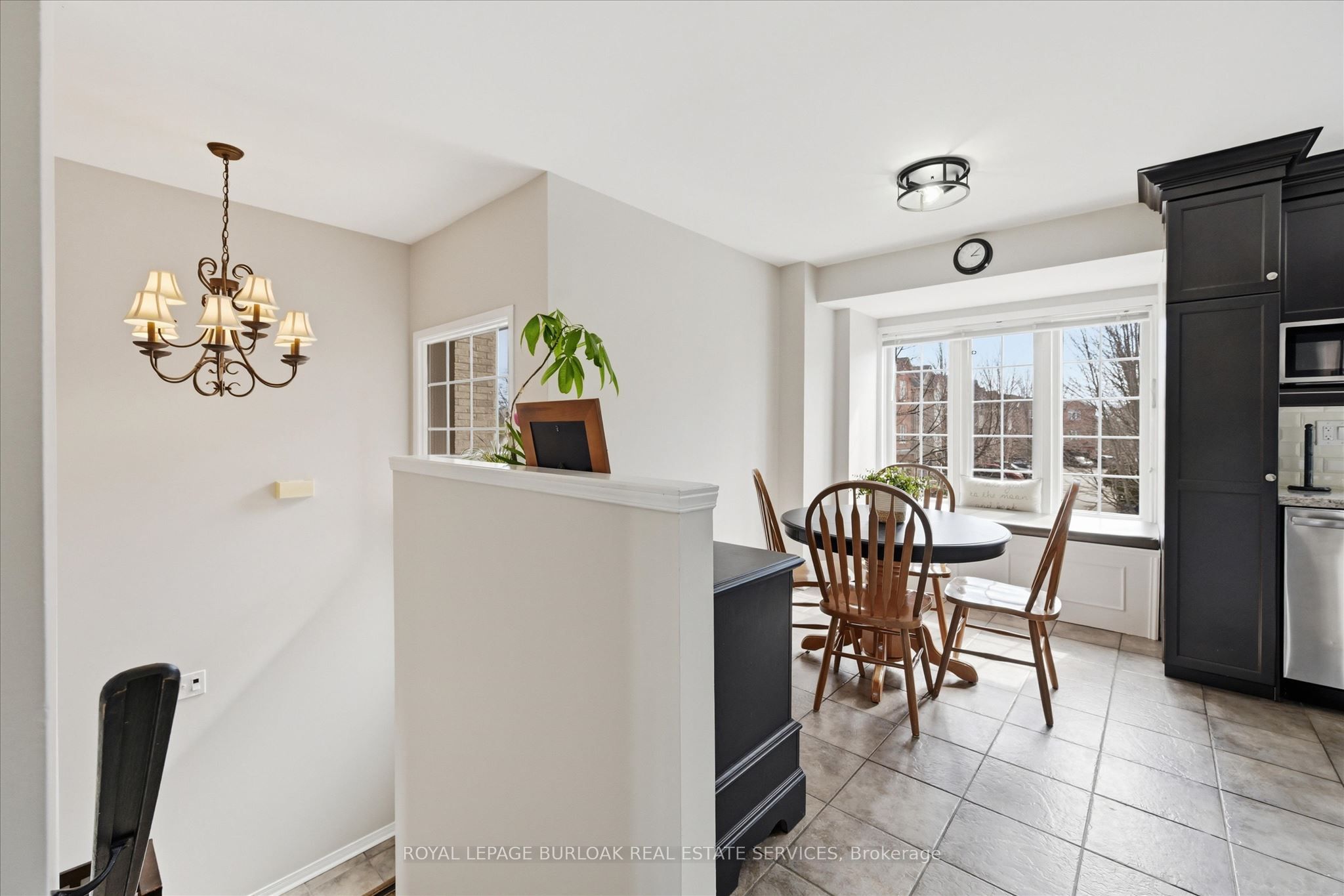 5110 Fairview Street 6