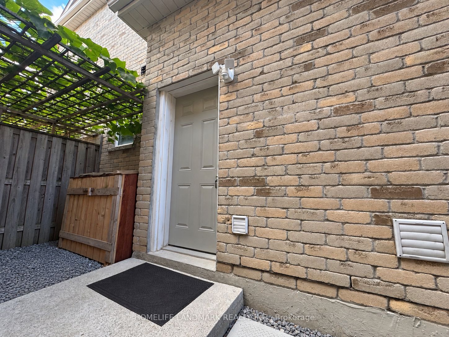 60 Pineforest Place BSMT
