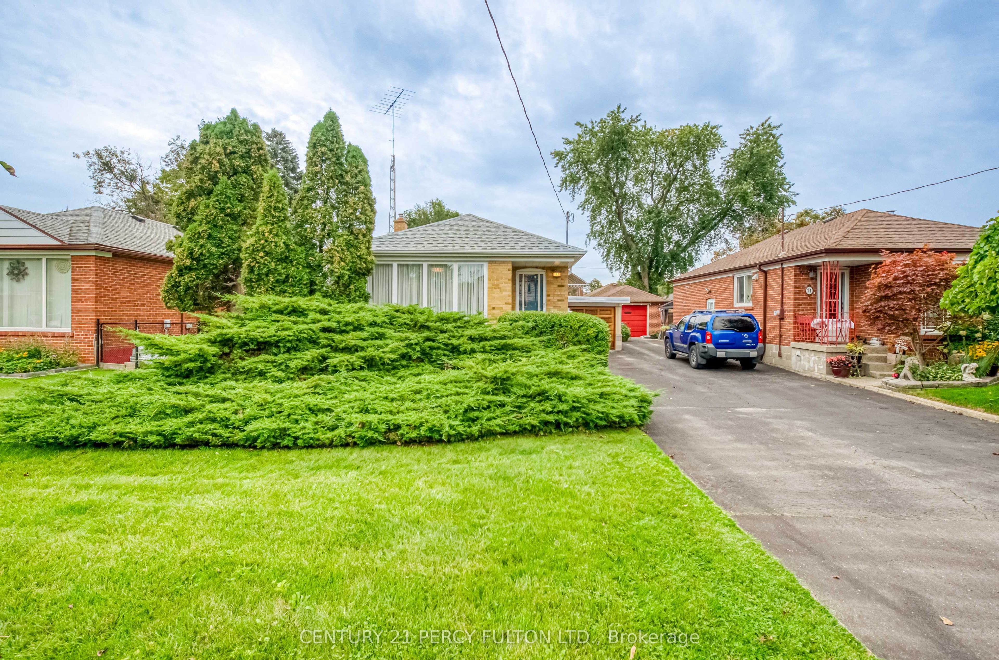 13 Graylee Avenue
