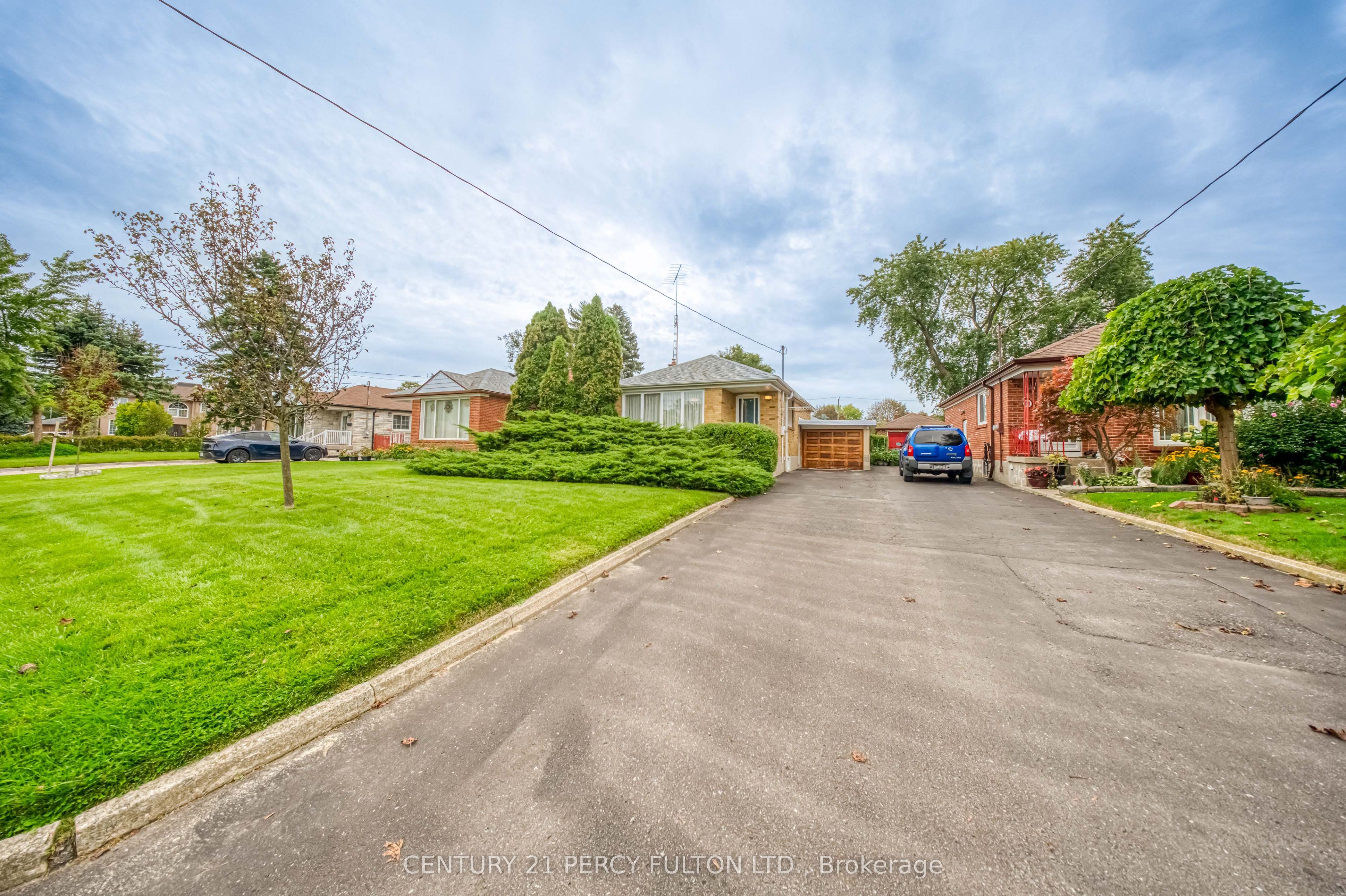 13 Graylee Avenue