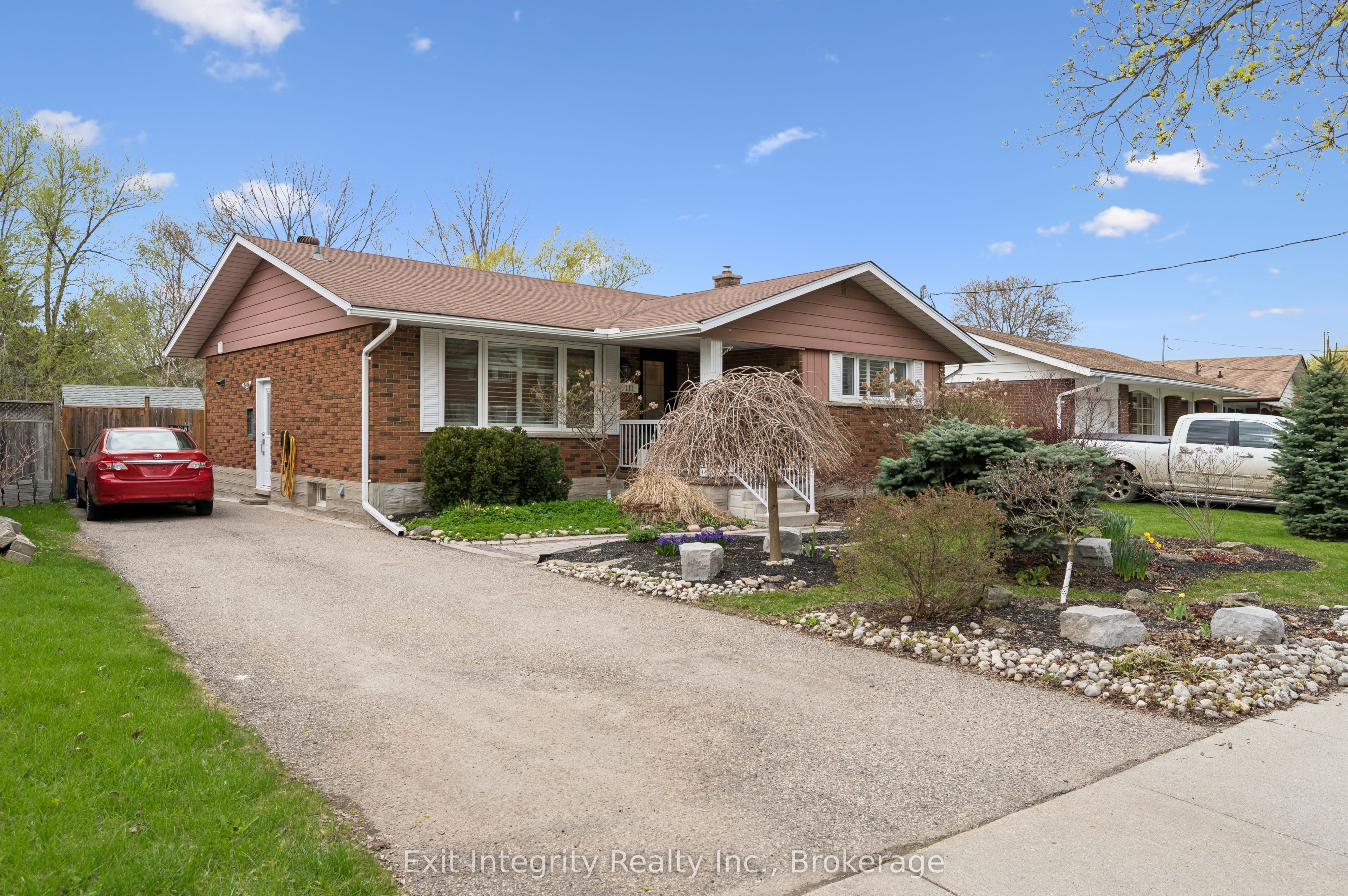 111 Ruskview Road