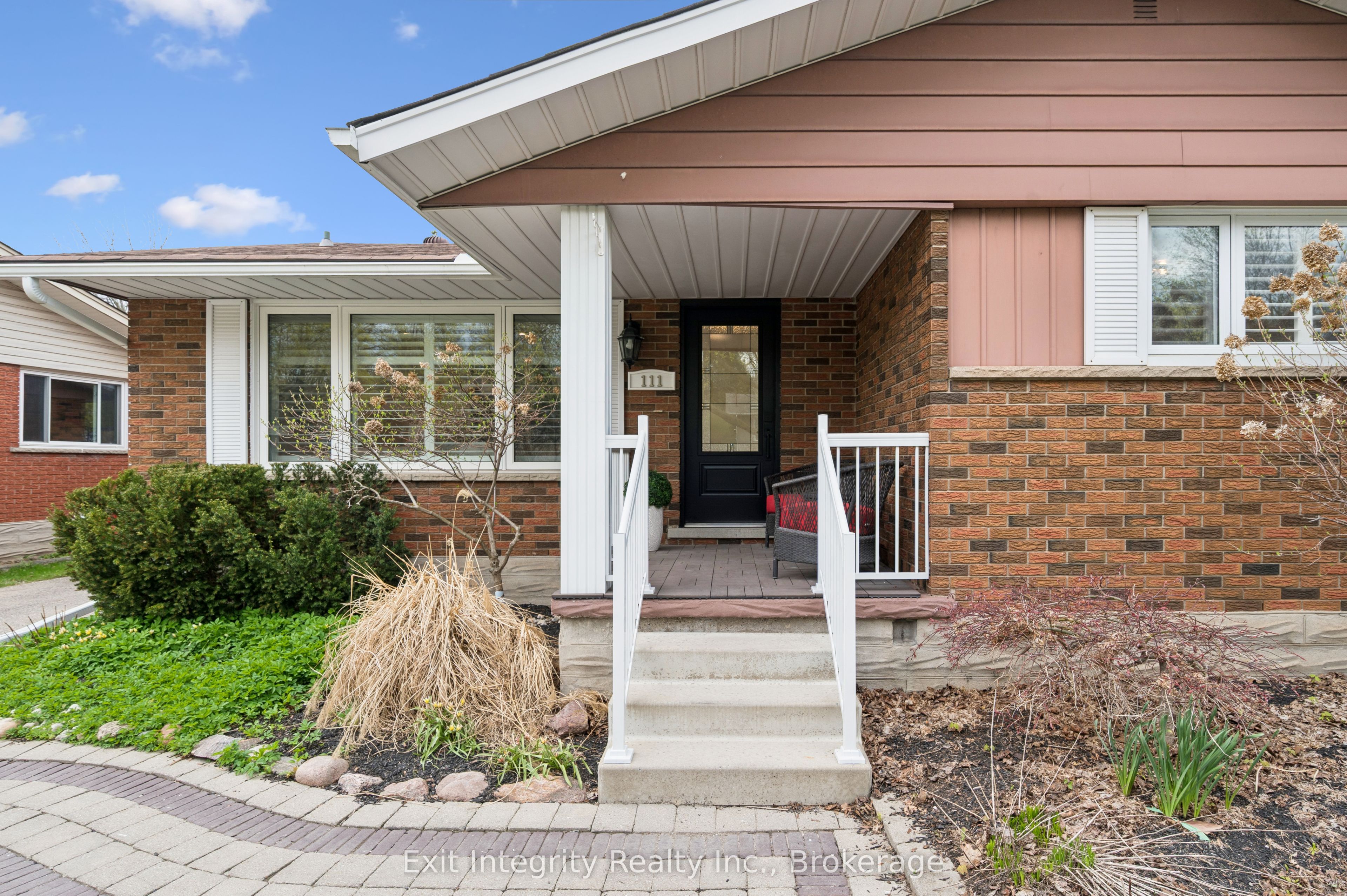 111 Ruskview Road