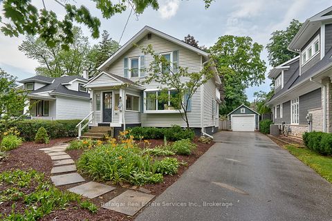 315 Maple Avenue Oakville ON L6J 2H8