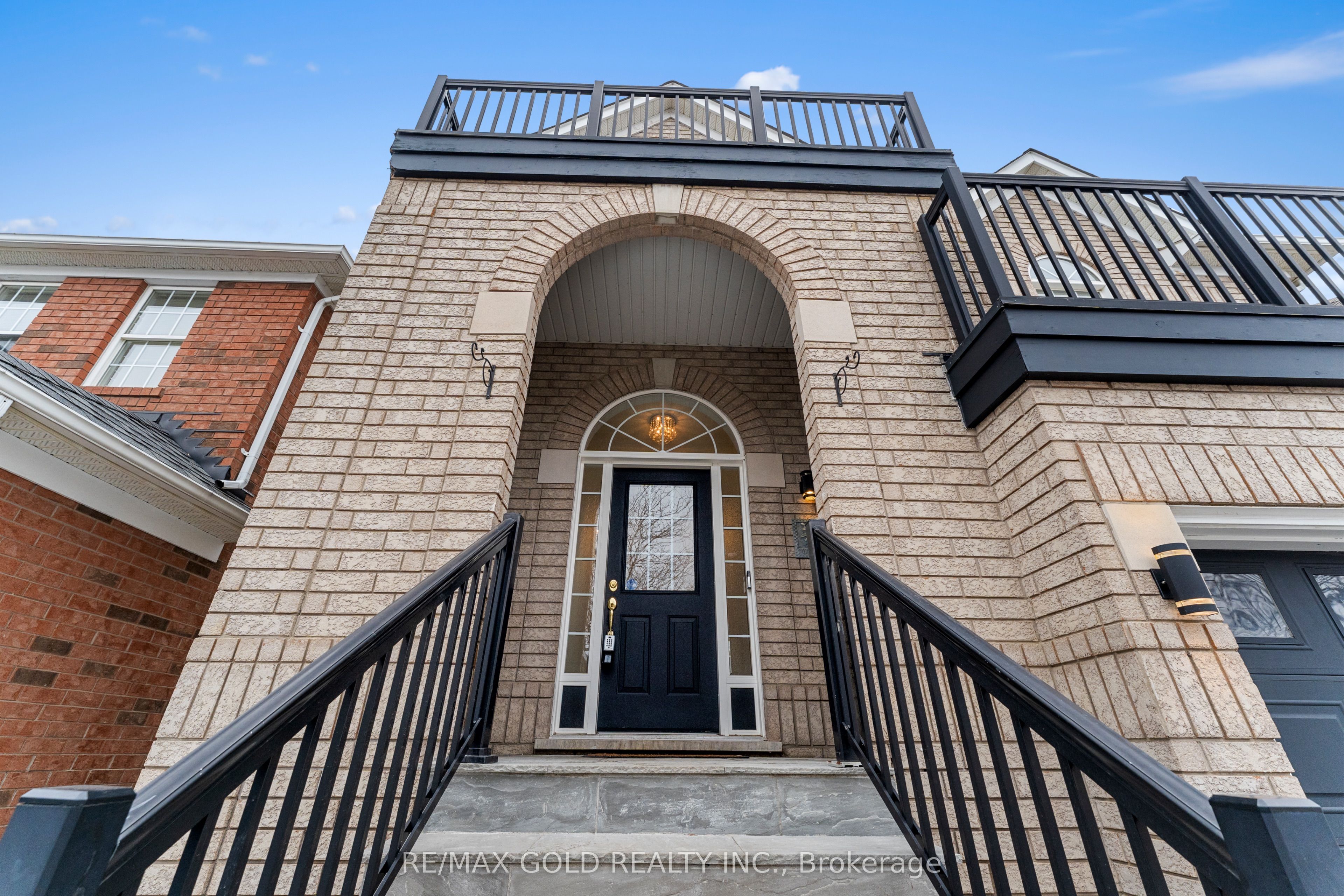 3963 Deepwood Heights