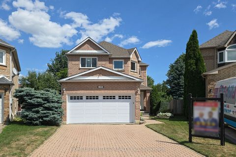 Photo of 1595 Deerhurst Court, Pickering, ON L1V 6Y7 (MLS # E12415516)