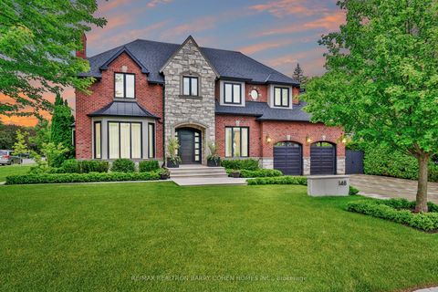 Photo of 148 Highland Crescent, Toronto, ON M2L 1H3 (MLS # C12409381)