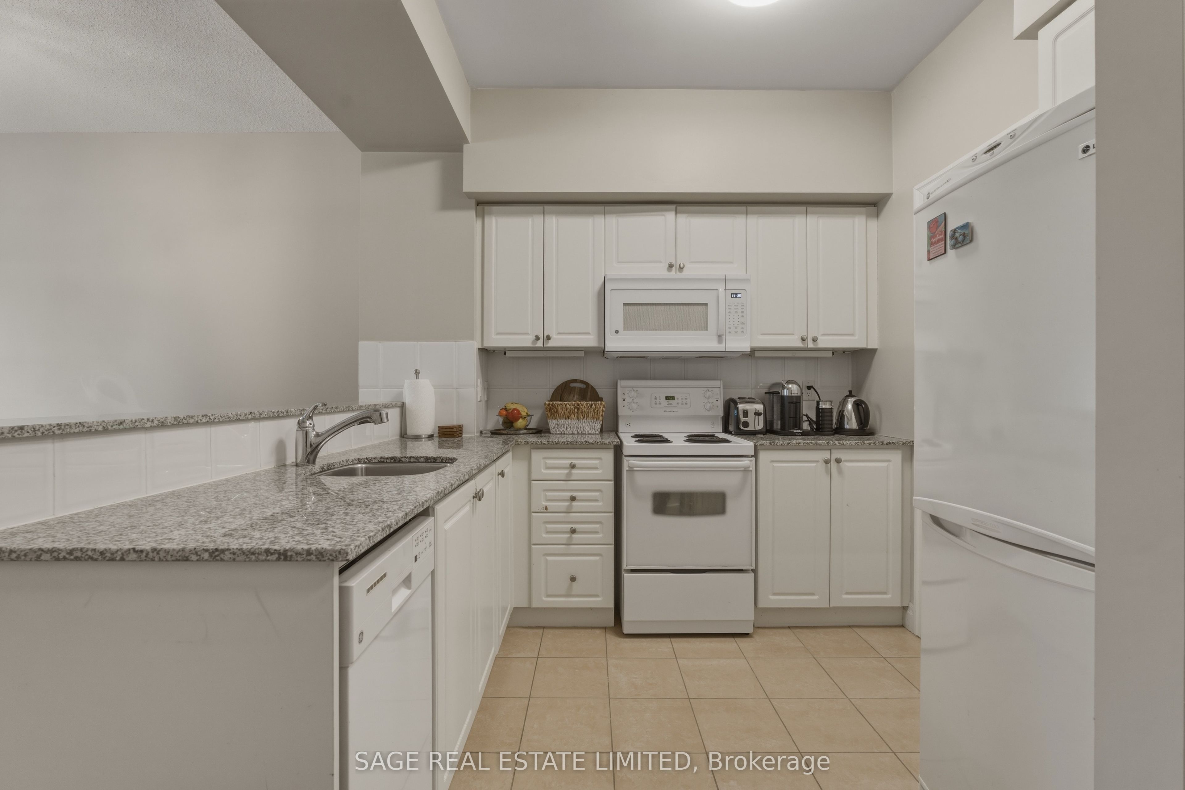 2119 Lakeshore Boulevard W 510