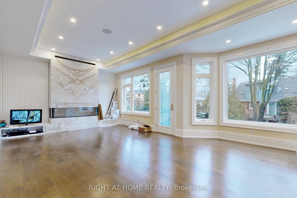 Photo of 10 Jocelyn Crescent, Toronto, ON M3B 1A2 (MLS # C13860292)