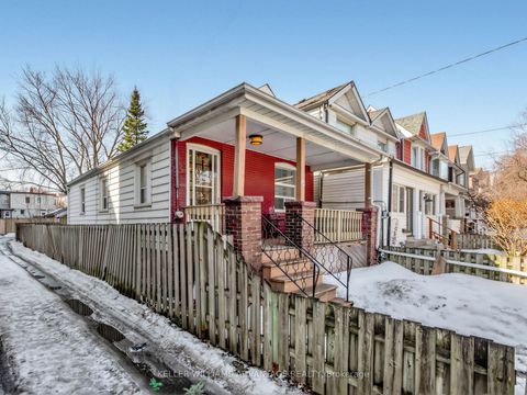12 Hastings Avenue Toronto ON M4L 2L2