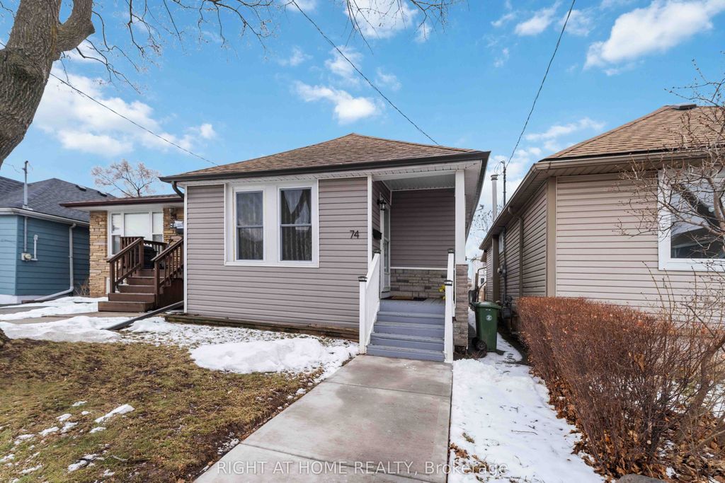 Photo of 74 Province Street N, Hamilton, ON L8H 4H6 (MLS # X12824434)