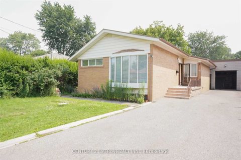 438 Lynett Crescent Richmond Hill ON L4C 2V7