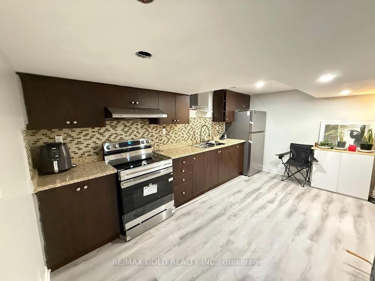 106 Flurry Circle Lower level