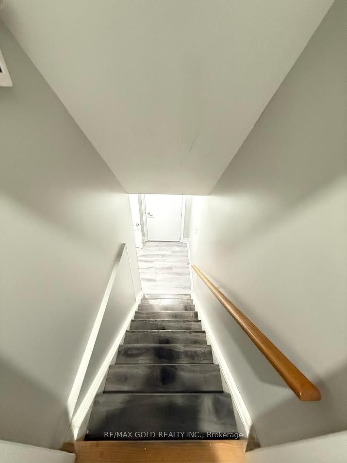 106 Flurry Circle Lower level