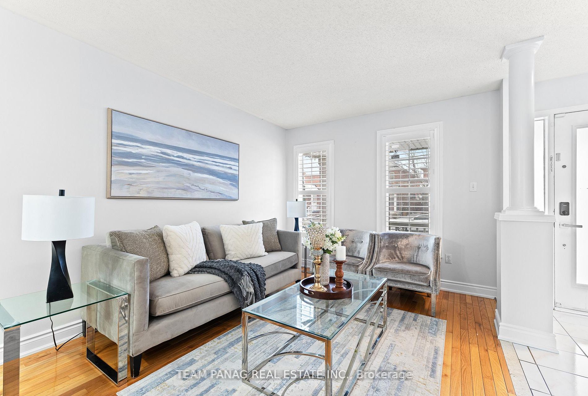 16 Saintsbury Crescent