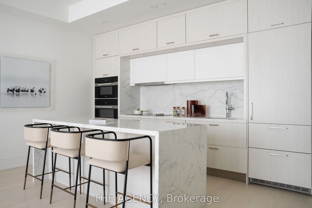 Photo of 259 The Kingsway N/A #TH121, Toronto, ON M9A 3T6 (MLS # W12739450)