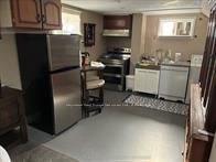 426 Seabourne Drive S