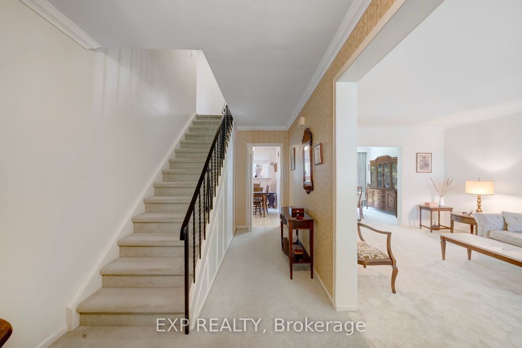 Photo of 6 Queensland Court, Toronto, ON M9C 4G8 (MLS # W12420580)