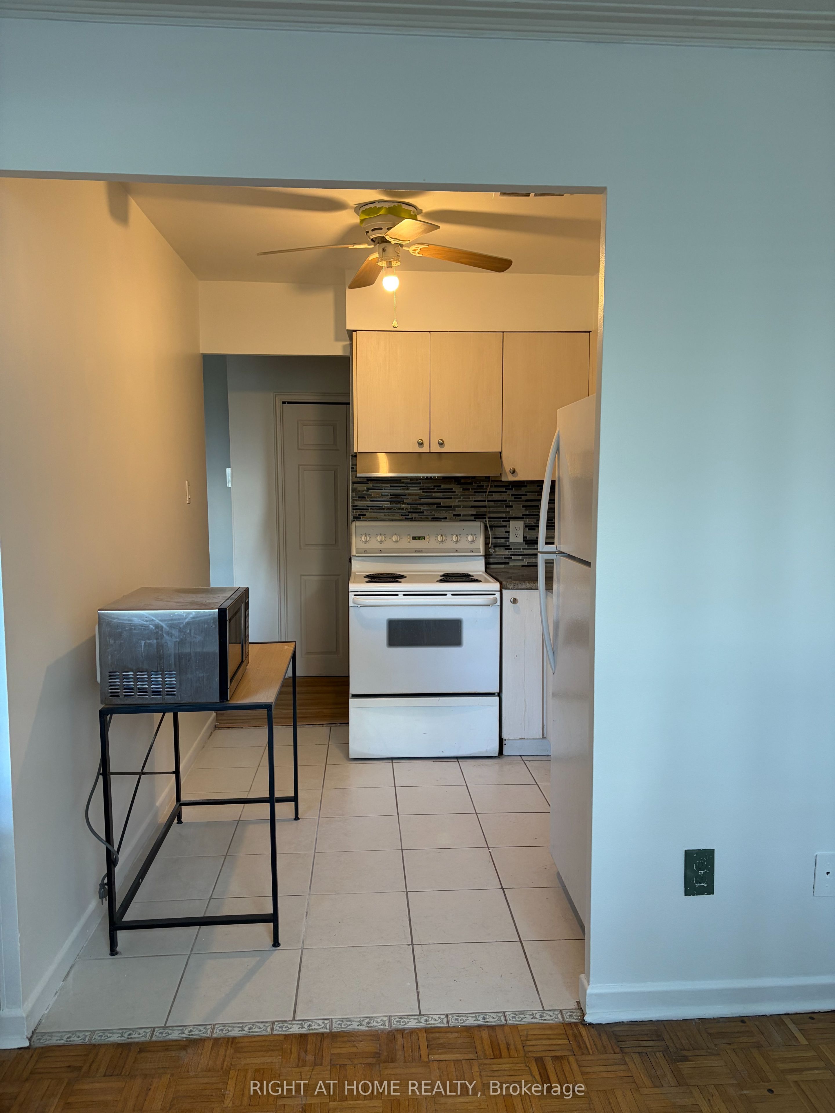 336 The West Mall N/A 1B