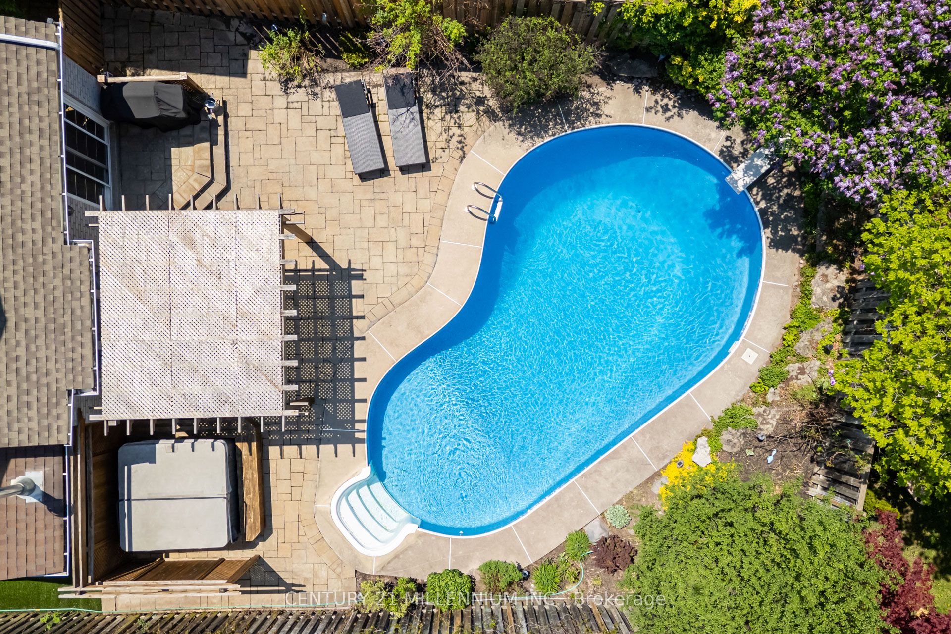 7220 Danton Promenade