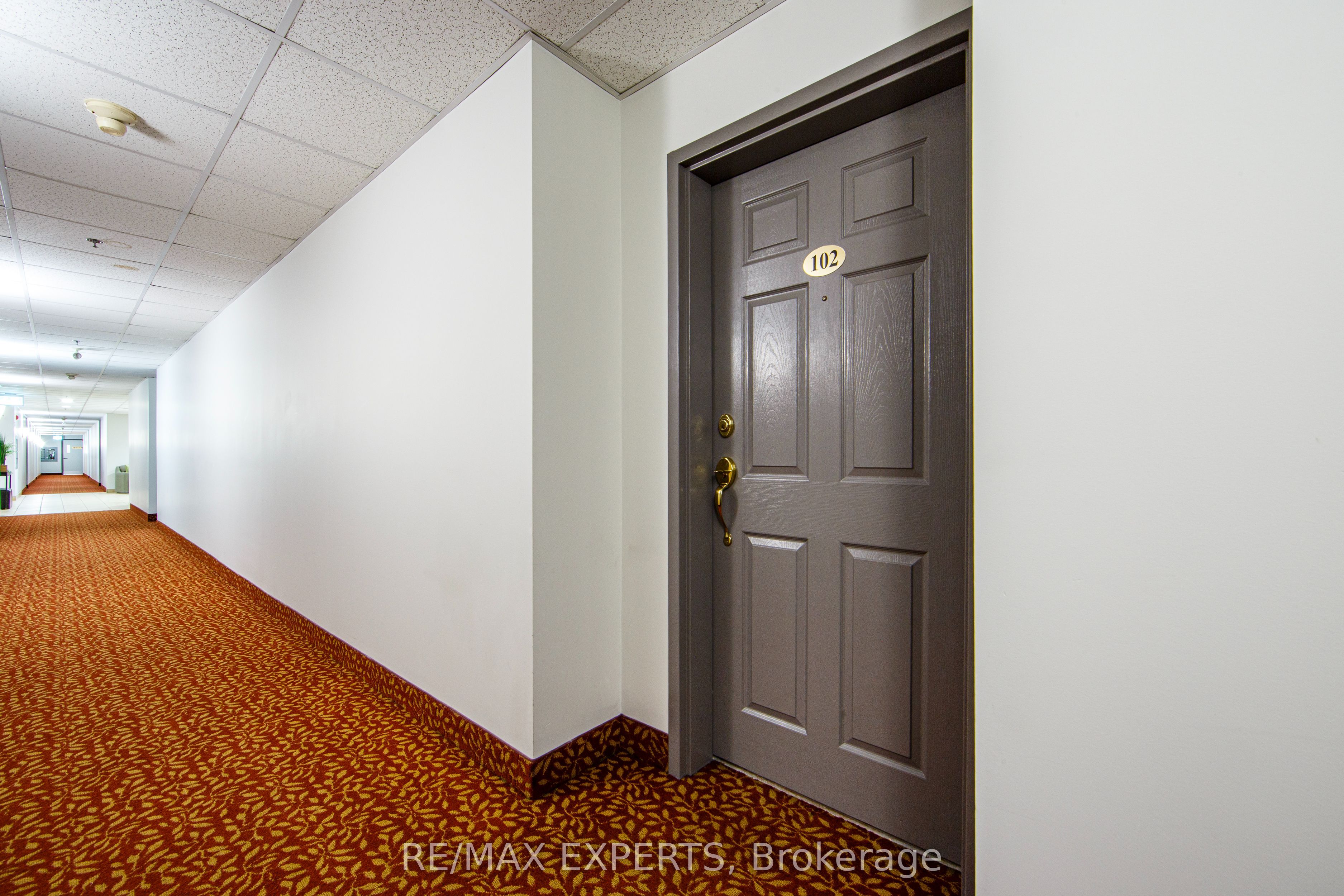 391 Plains Road E 102