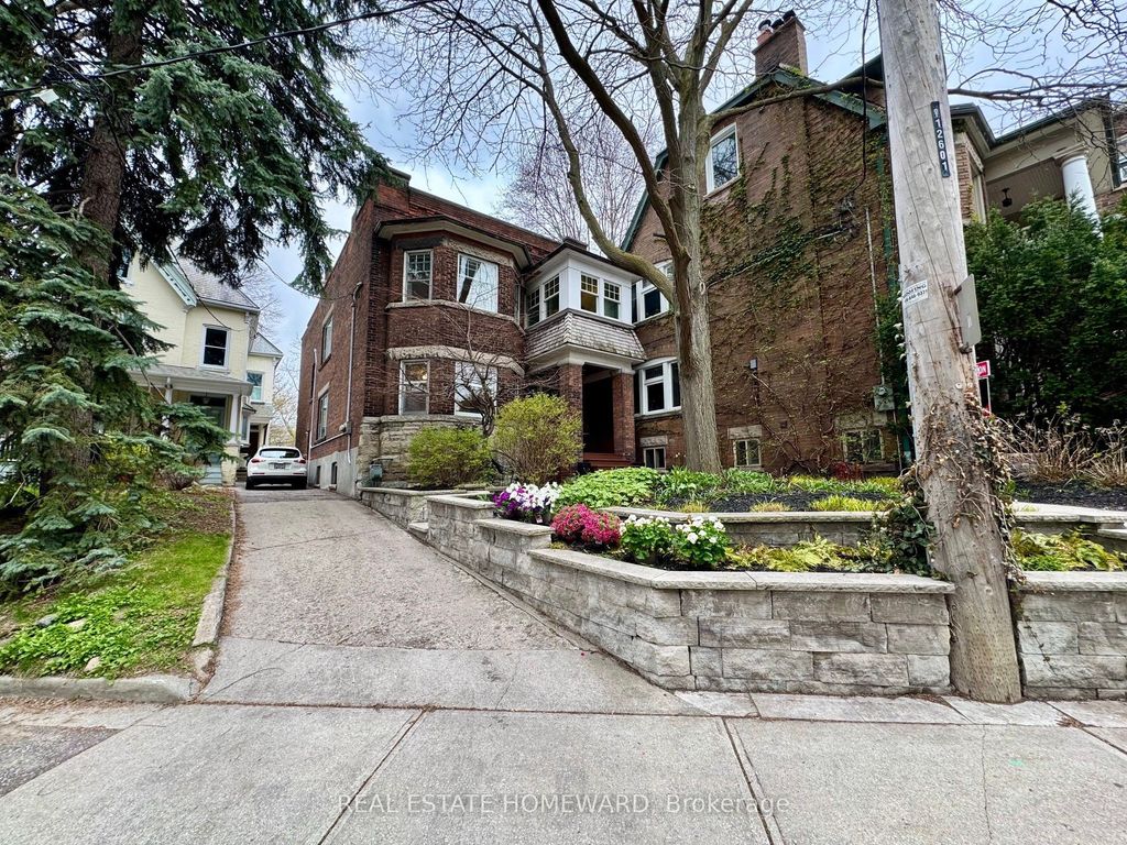 Photo of 92 Indian Road, Toronto, ON M6R 2V4 (MLS # W13094034)