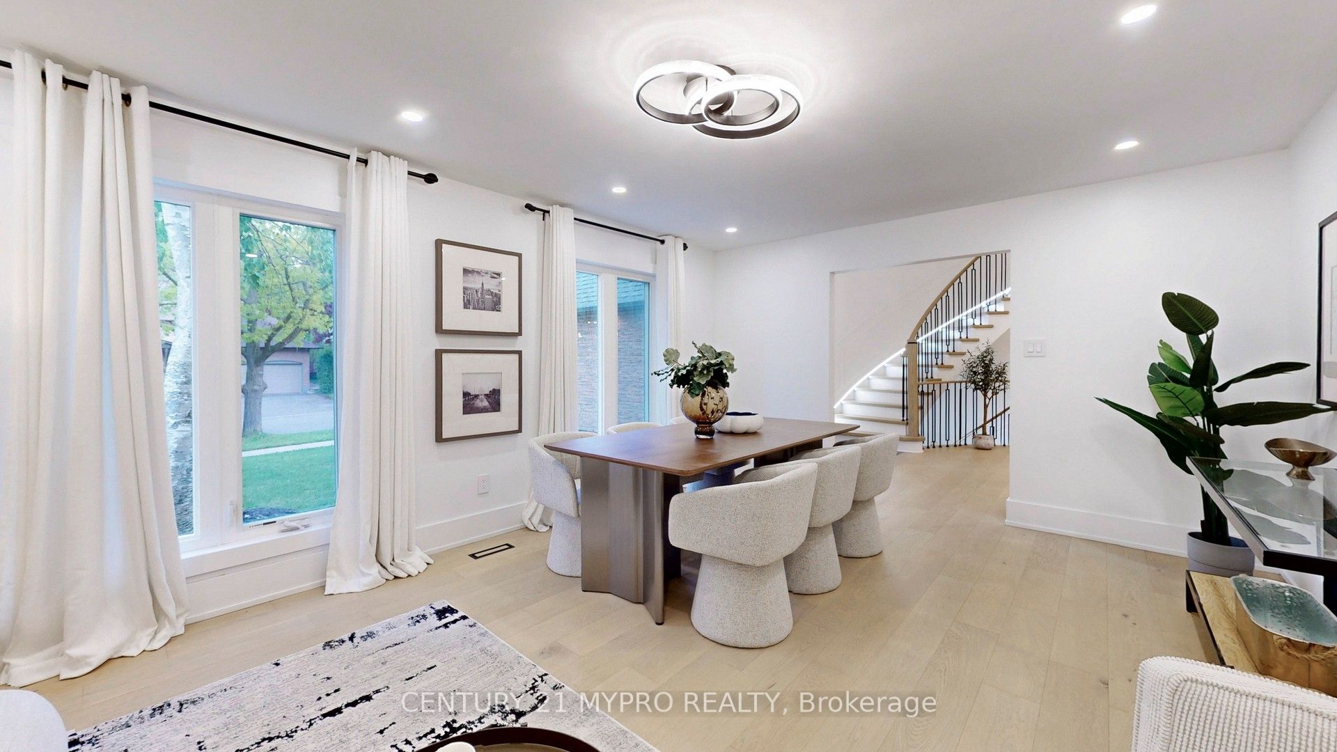 8 Briarwood Road