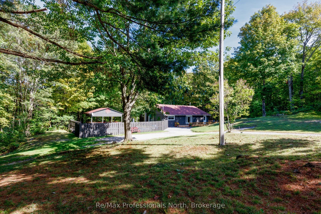 Photo of 3962 169 Muskoka Road, Muskoka Lakes, ON P0B 1J0 (MLS # X13842014)