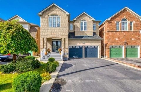 30 Dolly Varden Drive E Brampton ON L6R 3L3