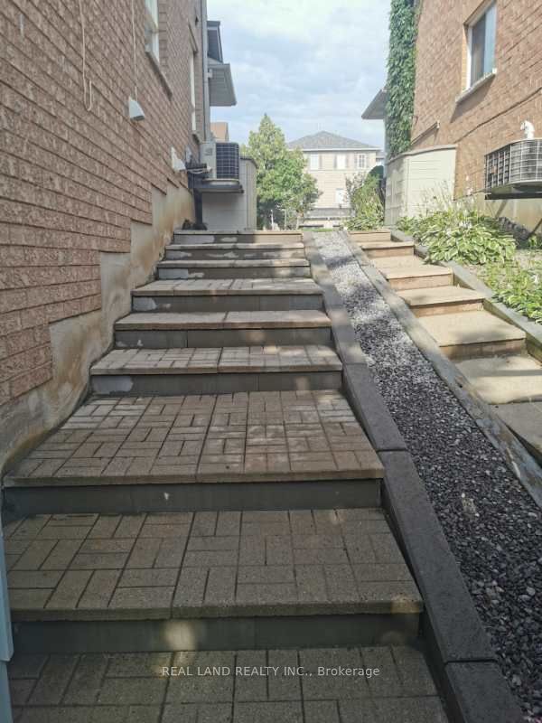 Bsmt 28 Lina Marra Drive