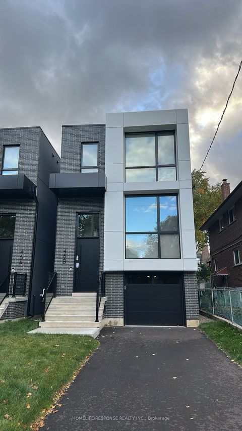 46B Lunness Road Toronto ON M8W 4M4