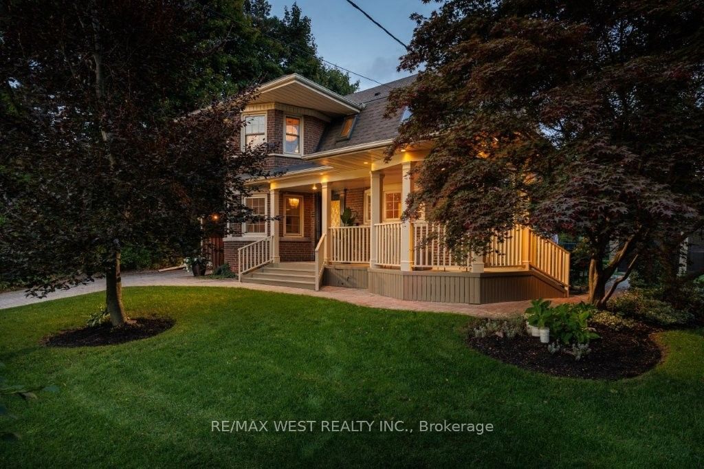 Photo of 207 Ellis Avenue, Toronto, ON M6S 2X4 (MLS # W12400918)