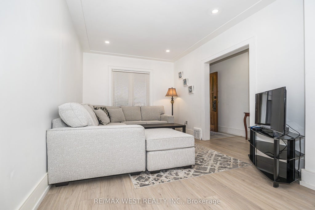 Photo of 83 Scott Road, Toronto, ON M6M 3T3 (MLS # W13847490)