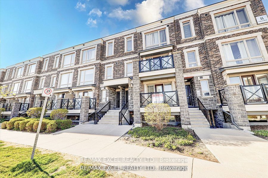 55 Lindcrest Manor 1011