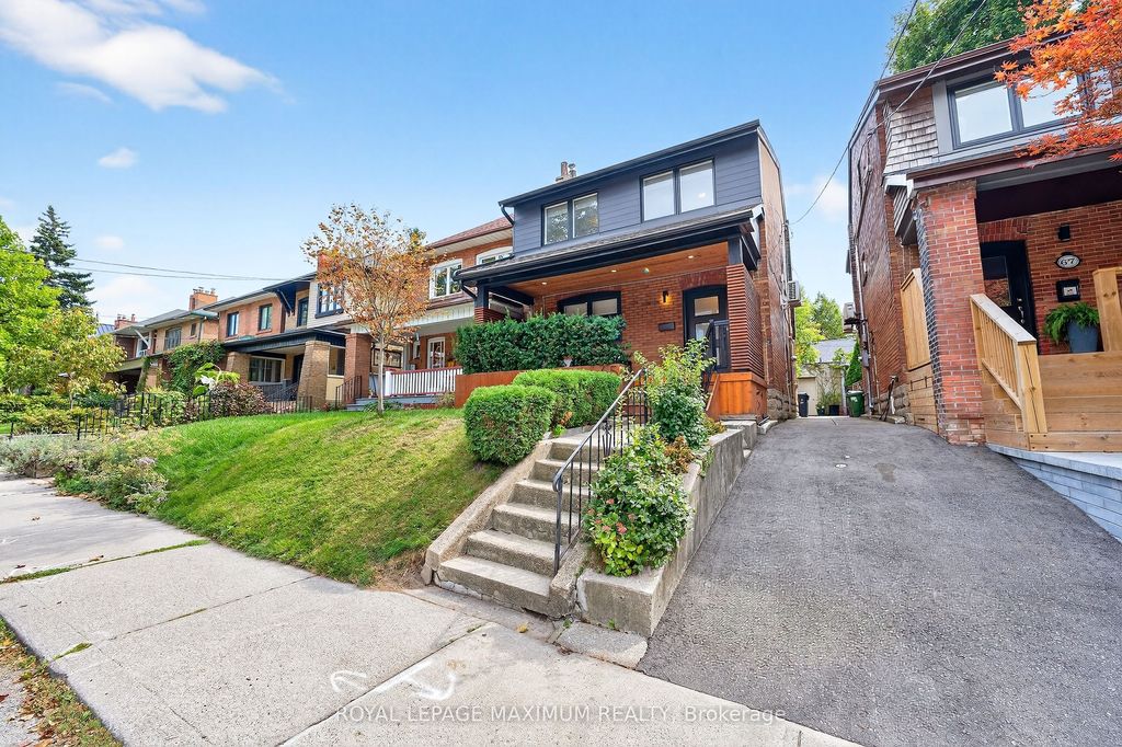Photo of 65 Parkdale Road, Toronto, ON M6R 1E3 (MLS # W12412445)