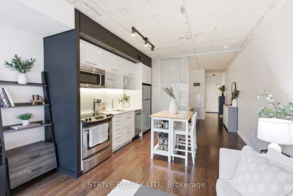 Photo of 51 Trolley Crescent #612, Toronto, ON M5A 0E9 (MLS # C13090164)