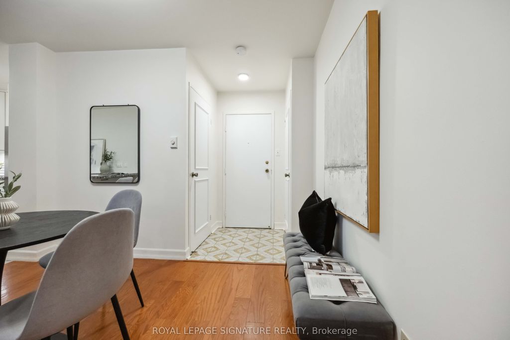 Photo of 212 St. George Street #201, Toronto, ON M5R 2N5 (MLS # C12473259)