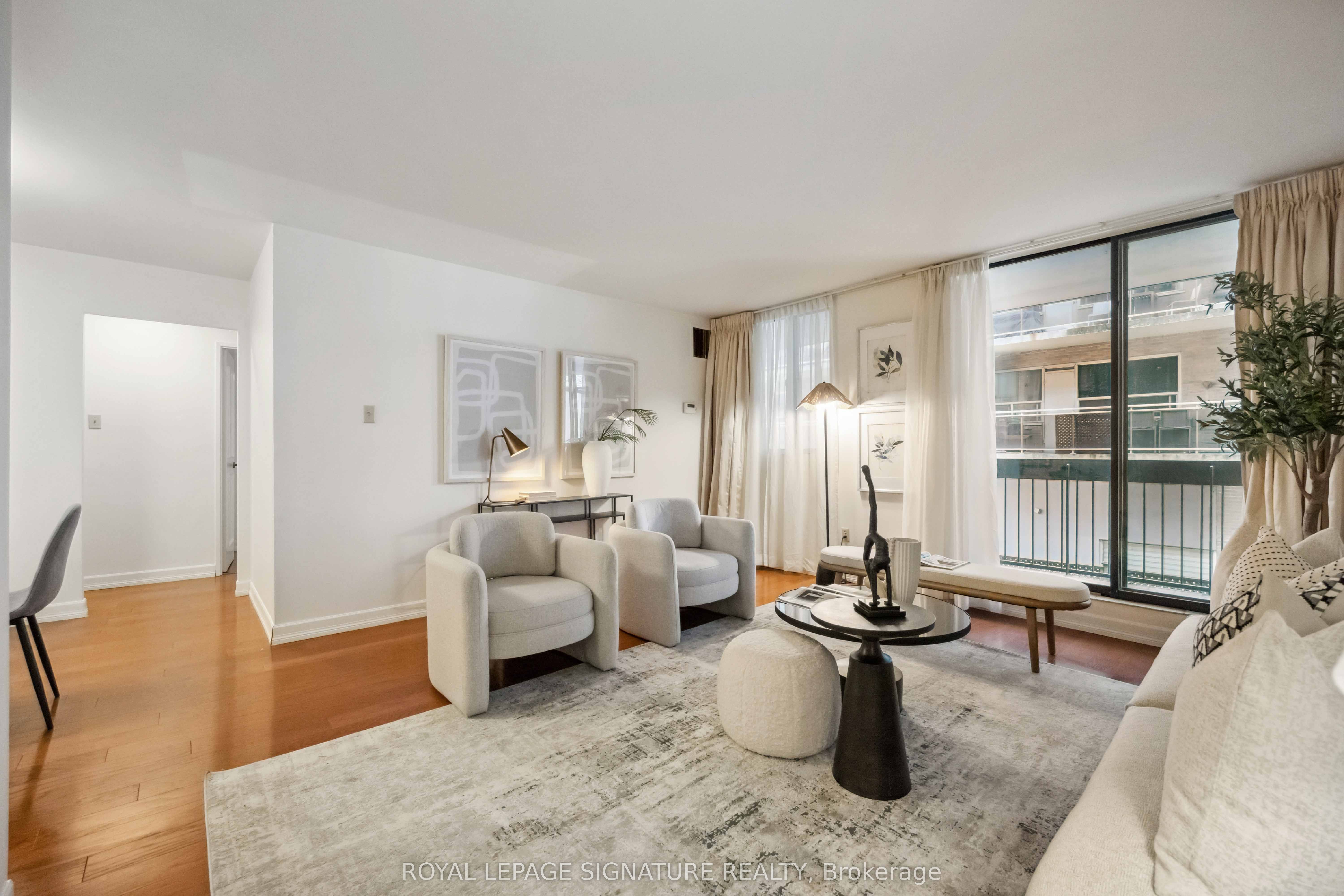 212 St. George Street 201