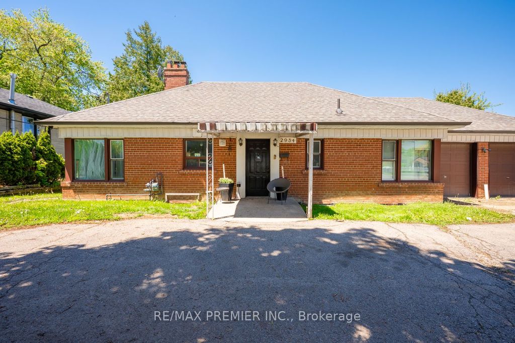Photo of 2934 Weston Road, Toronto, ON M9M 2S7 (MLS # W12449306)