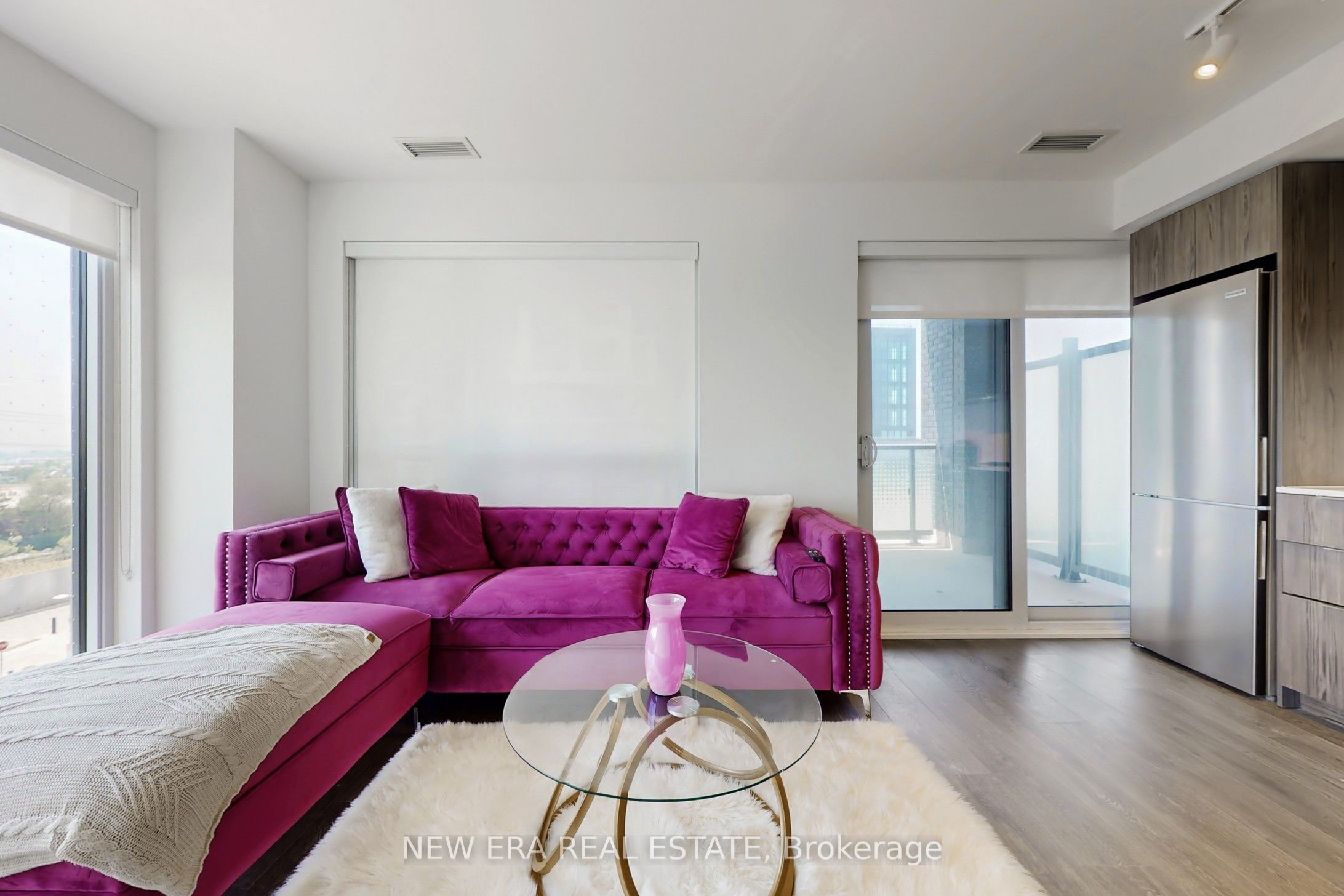 30 Samuel Wood Way 413