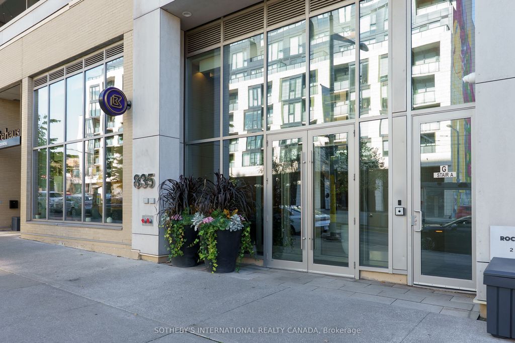 Photo of 835 St. Clair Avenue W #707, Toronto, ON M6C 0A8 (MLS # C12469586)