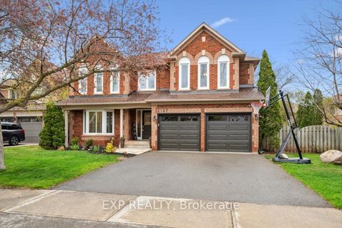 2187 Shaftesbury Court Oakville ON L6H 6C6